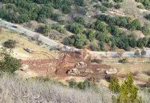 الجرافات الإسرائيلية تقطع طريق وادي السلوقي عن وادي الحجير