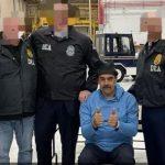 مادورو مقيدا داخل مقر اعتقاله