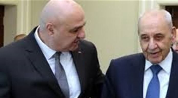 المفاوضات «تحت النار»