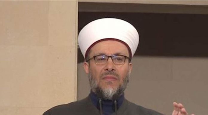 الحرب تخيّم على خطب العيد.. الكردي: لا ينبغي أن نسمح للفتنة بالتسلّل بين اللبنانيين