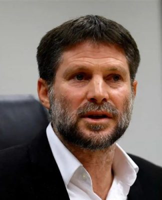 سموتريتش يصعّد: لا انسحاب من جنوب لبنان قبل زوال “الحزب”