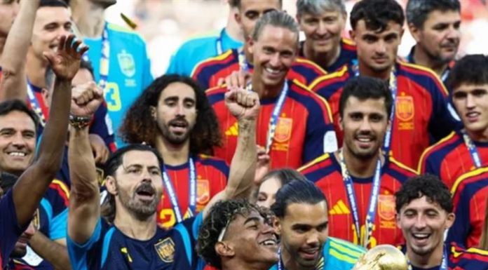 كم حصلت إسبانيا بعد تتويجها بكأس العالم؟