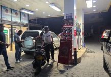 فائض كبير في السوق… من يختلق أزمة المحروقات؟!
