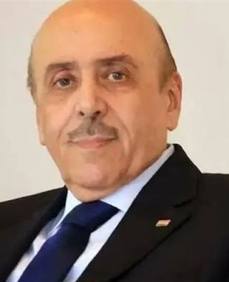 علي مملوك في مرمى بيروت؟