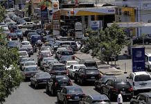 “5 ليترات بنزين” في مواجهة الإضرابات..